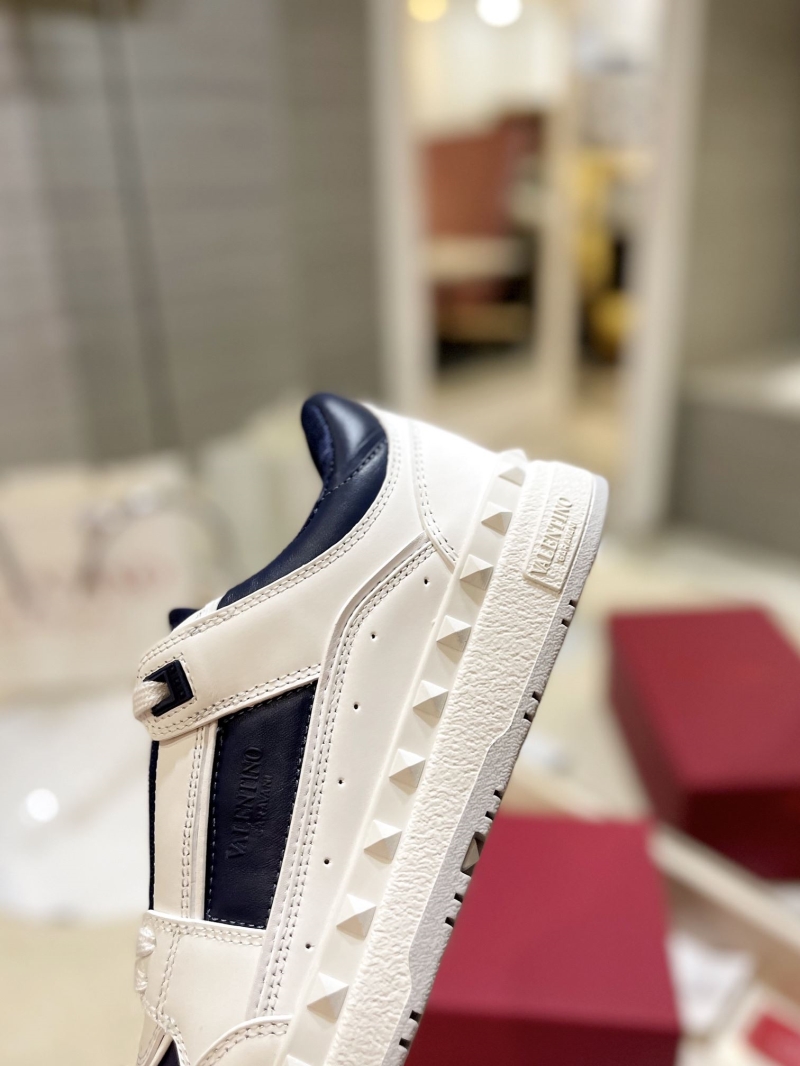 Valentino Sneakers